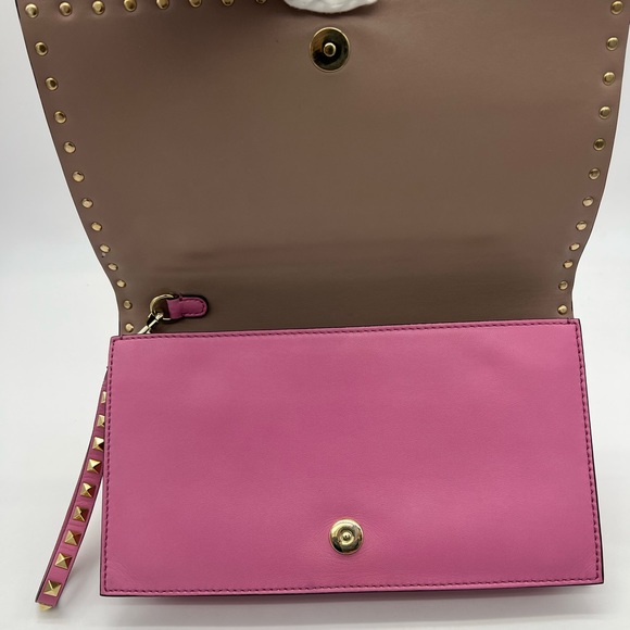 Authentic Valentino Garavani rockstud clutch - Picture 15 of 17